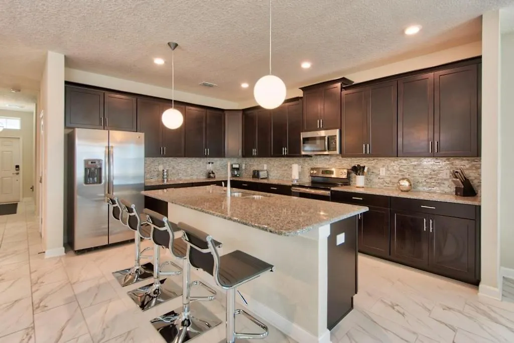 H2U - Thor - Cg1561 Home Davenport